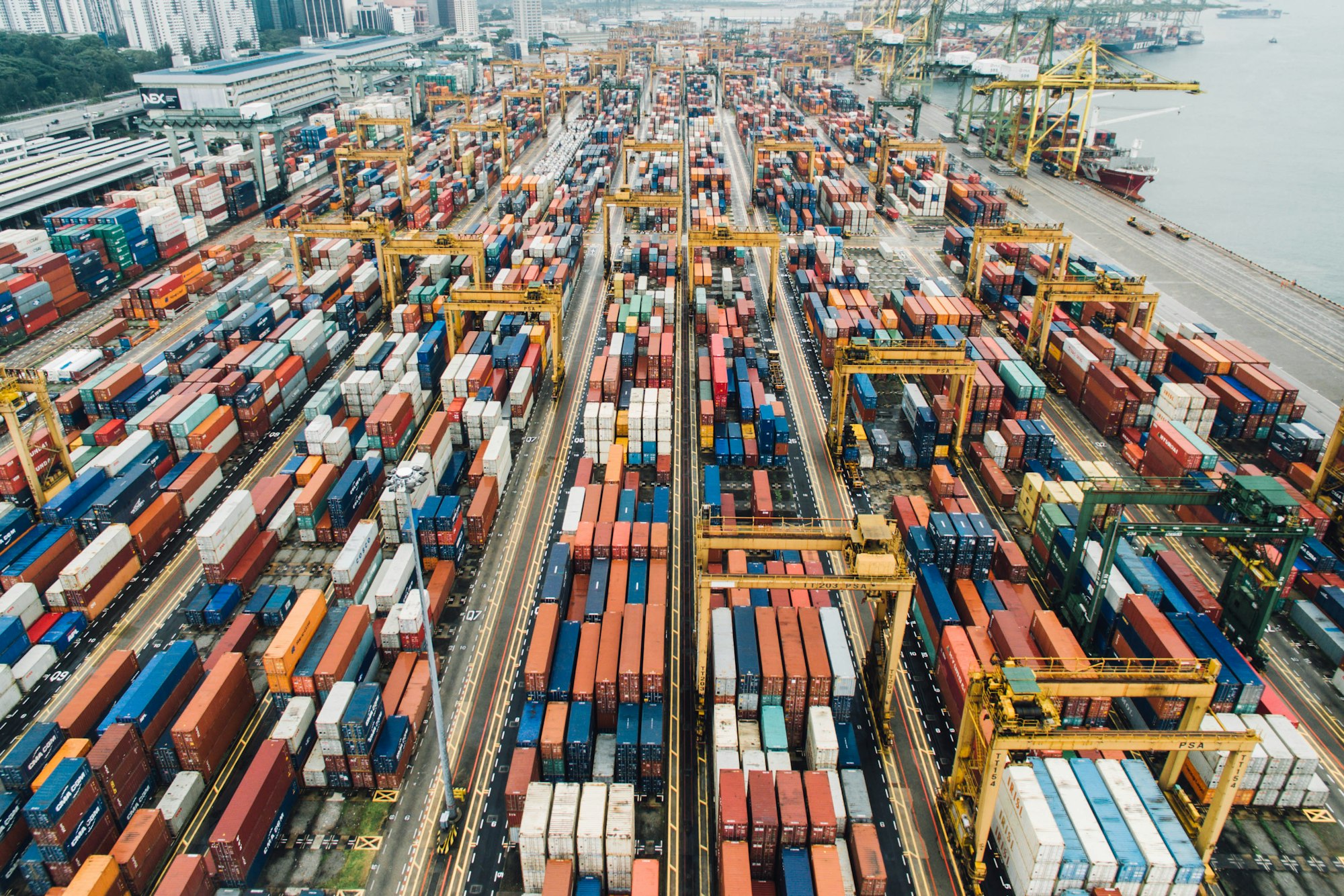 Container loading at port